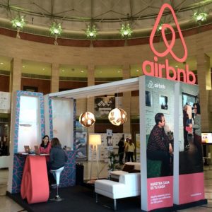 Stand de Airbnb en EBE14